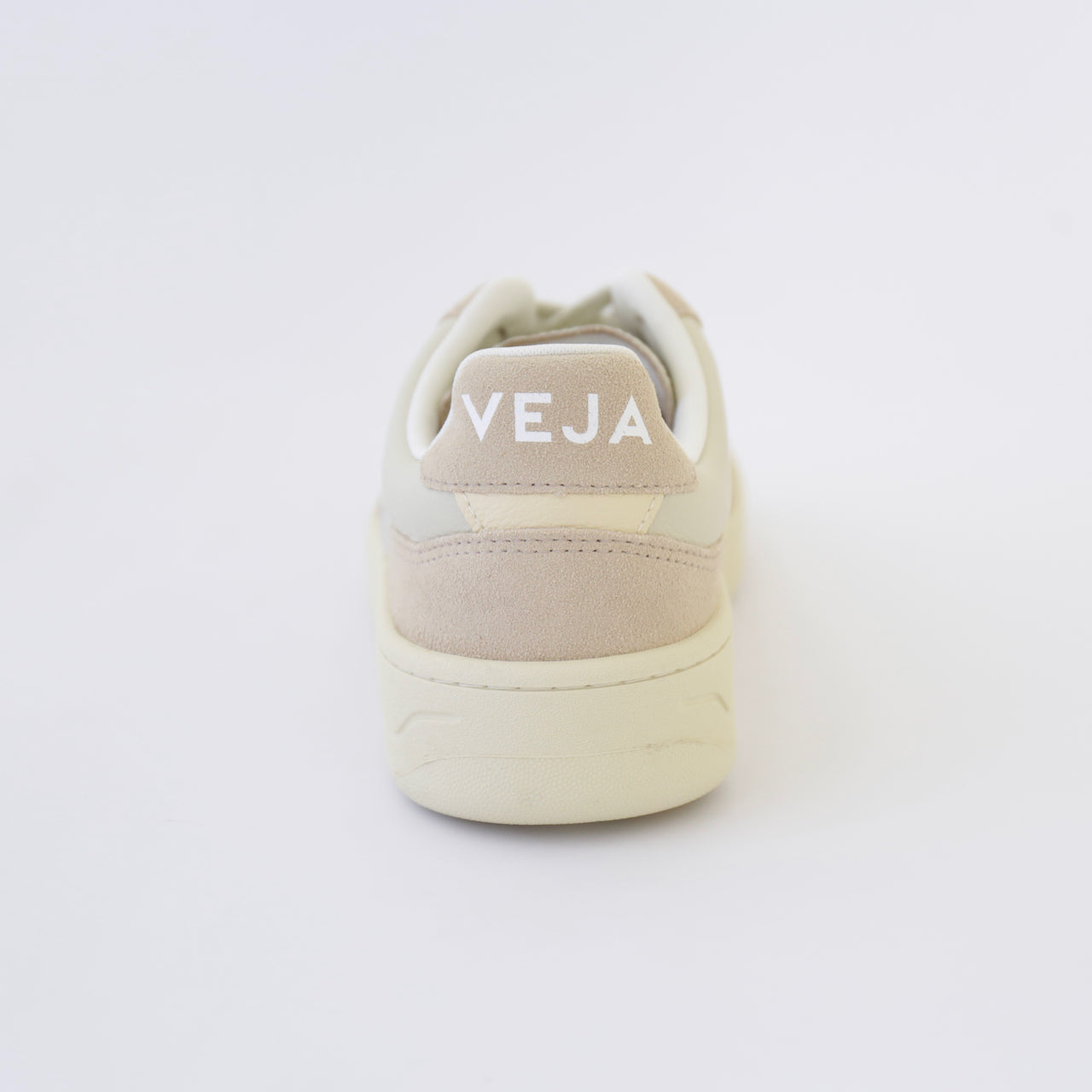 V-90 O.T. Leather|Pierre White