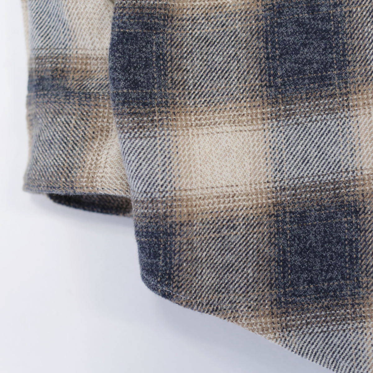 Binocular Shirt - Cotton Heavy Shadow Plaid Flannel｜Khaki