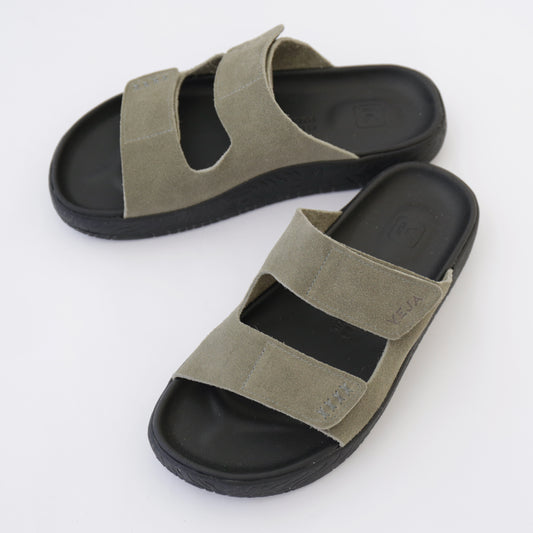 Enta｜Kaki Black