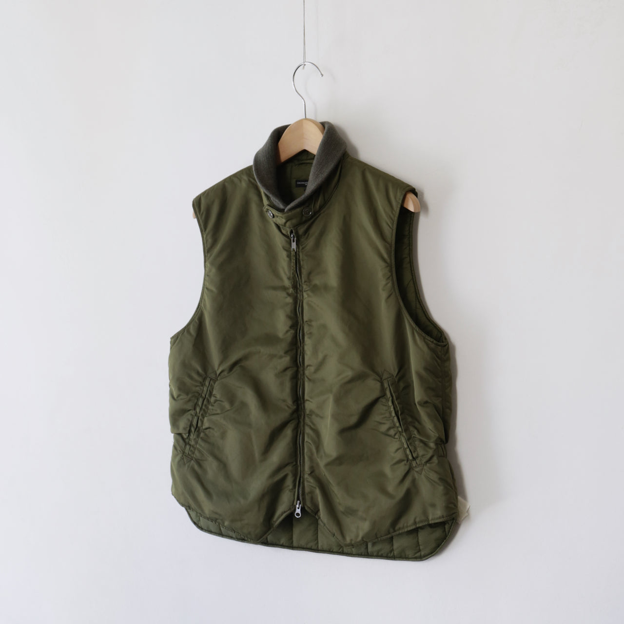 LL Vest - Flightsatin nylon｜Olive – everly
