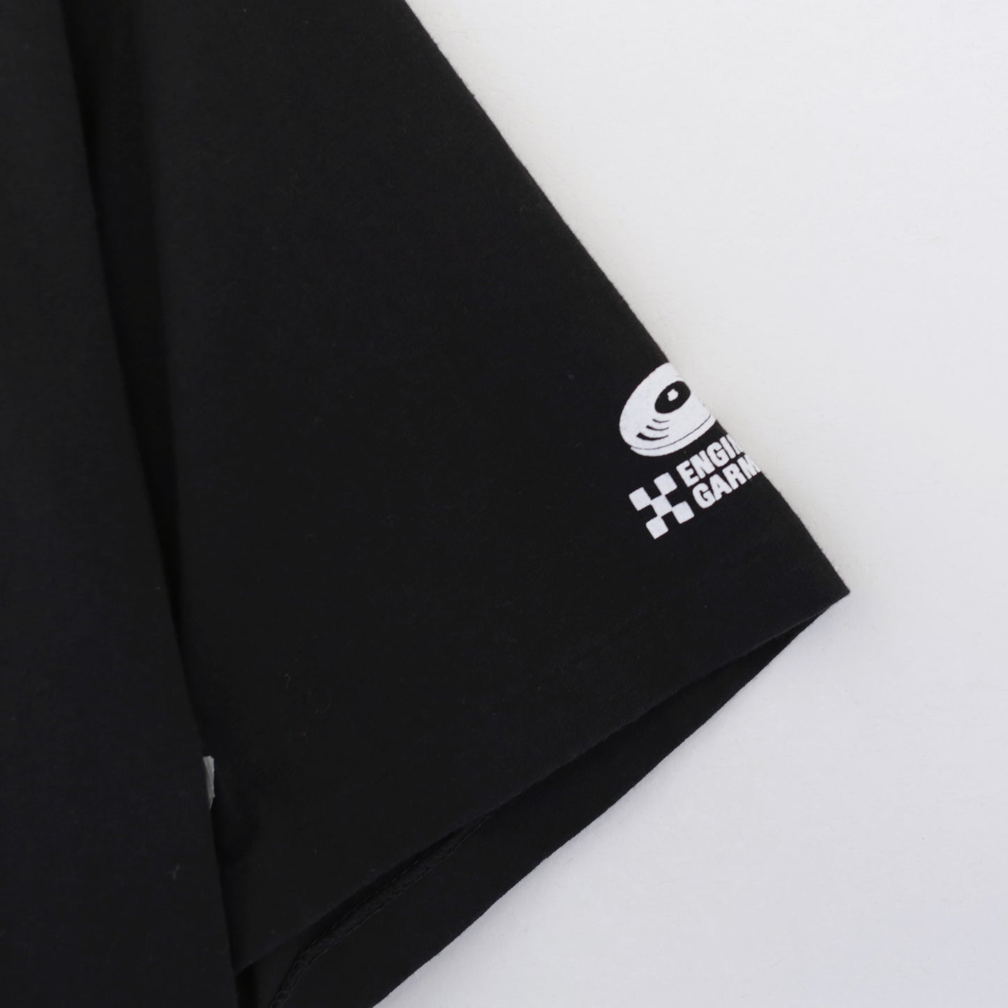 Printed Cross Crewneck T - This Are｜Black