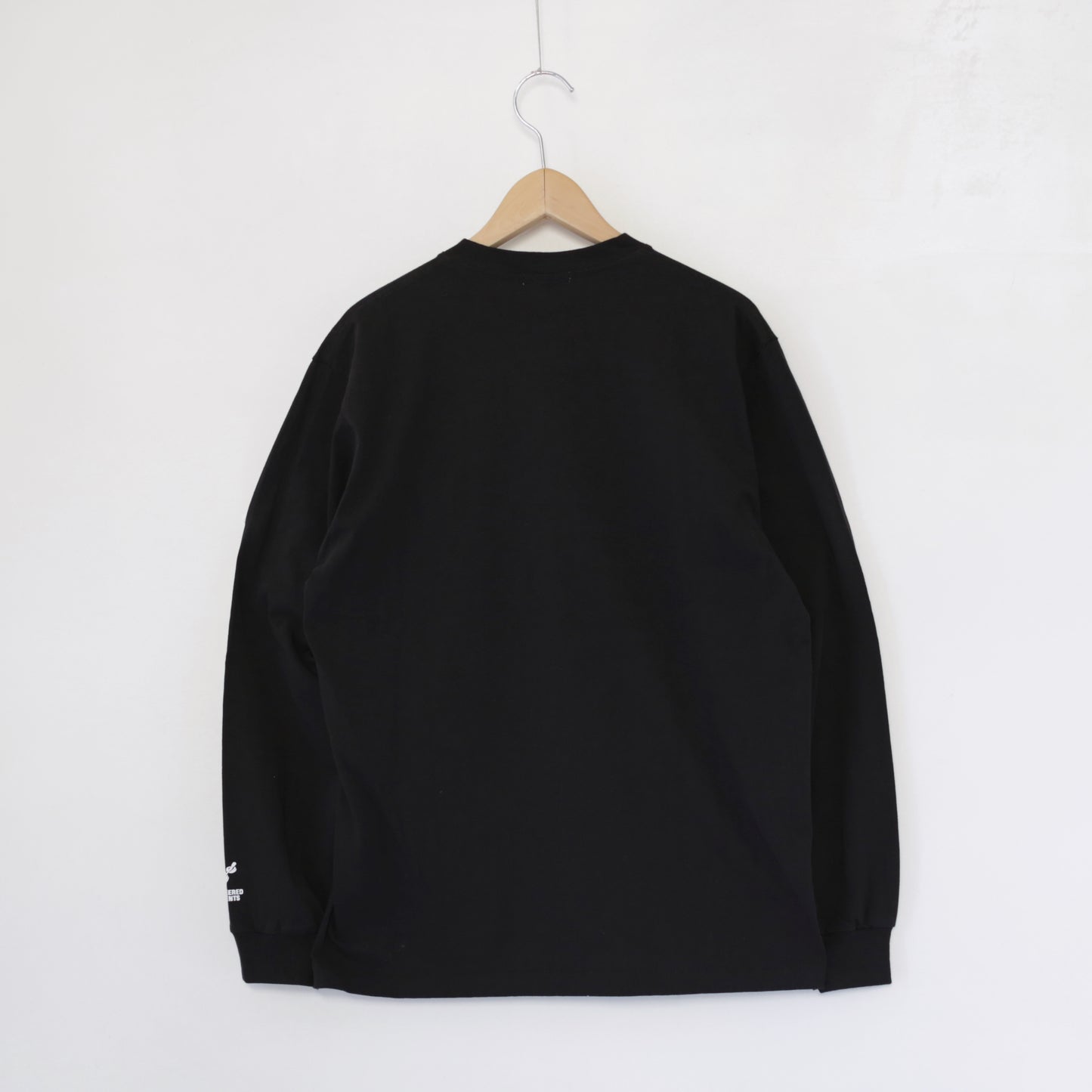 Printed Cross Crewneck L/S T - This Are｜Black