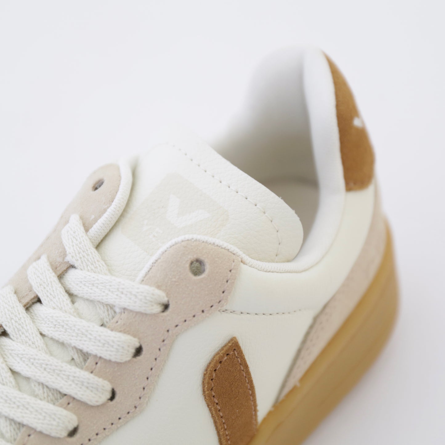 V-90 O.T. Leather｜Pure Camel Almond Natural