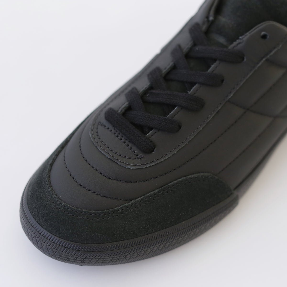 VEJA × ARPENTEUR Panenka Leather｜Black
