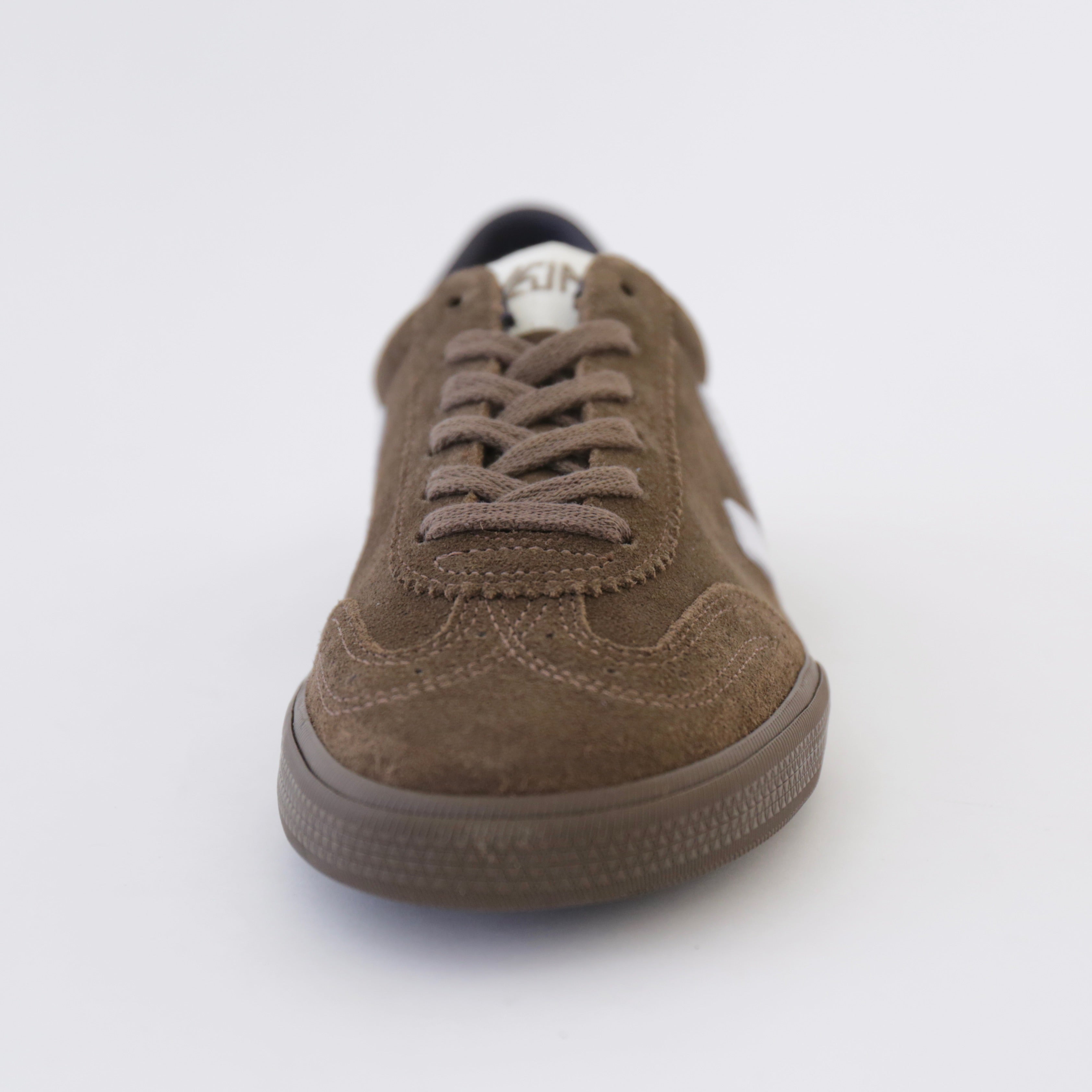 Volley Suede｜Eagle Swan Eagle – everly