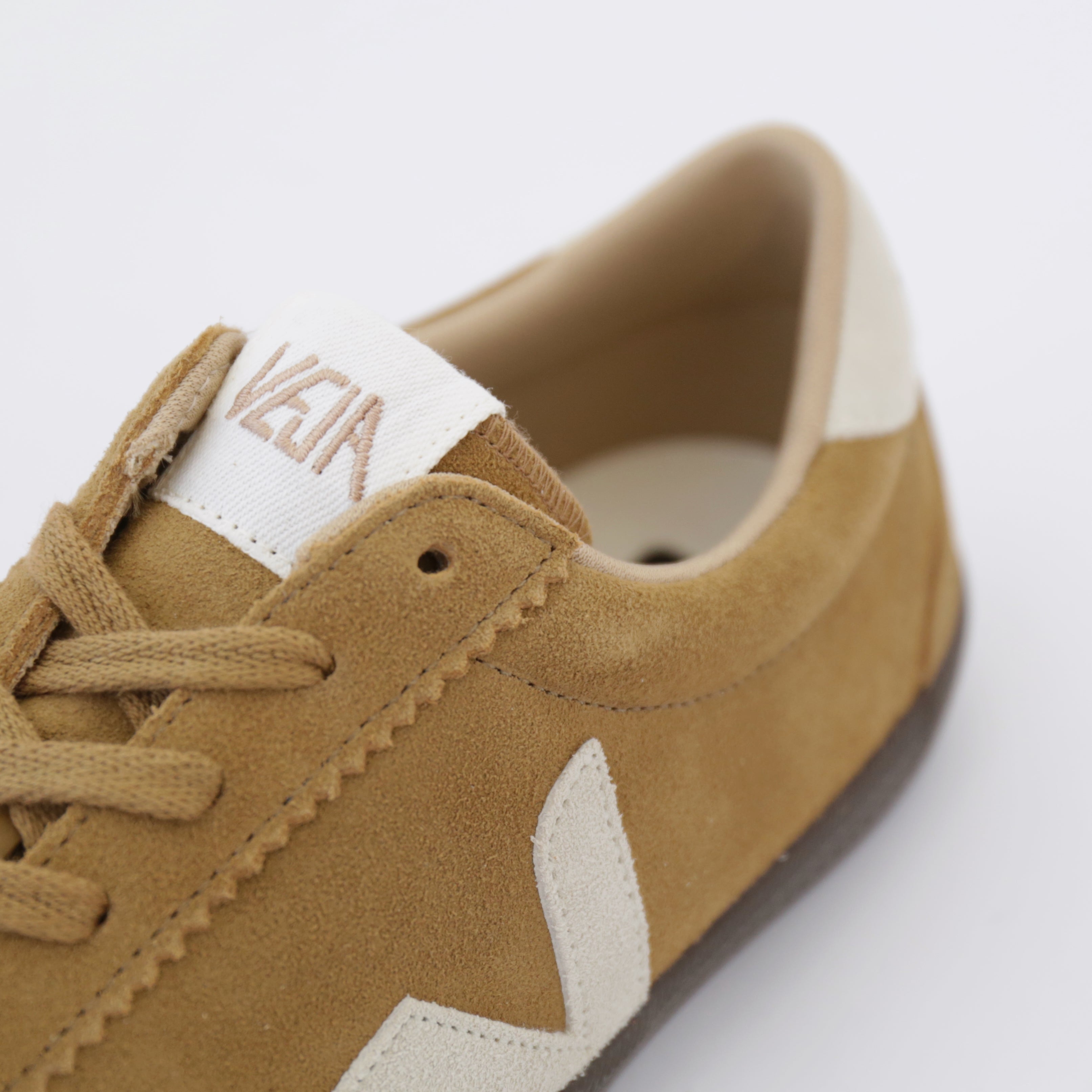 Volley Suede｜Tent Natural Eagle – everly