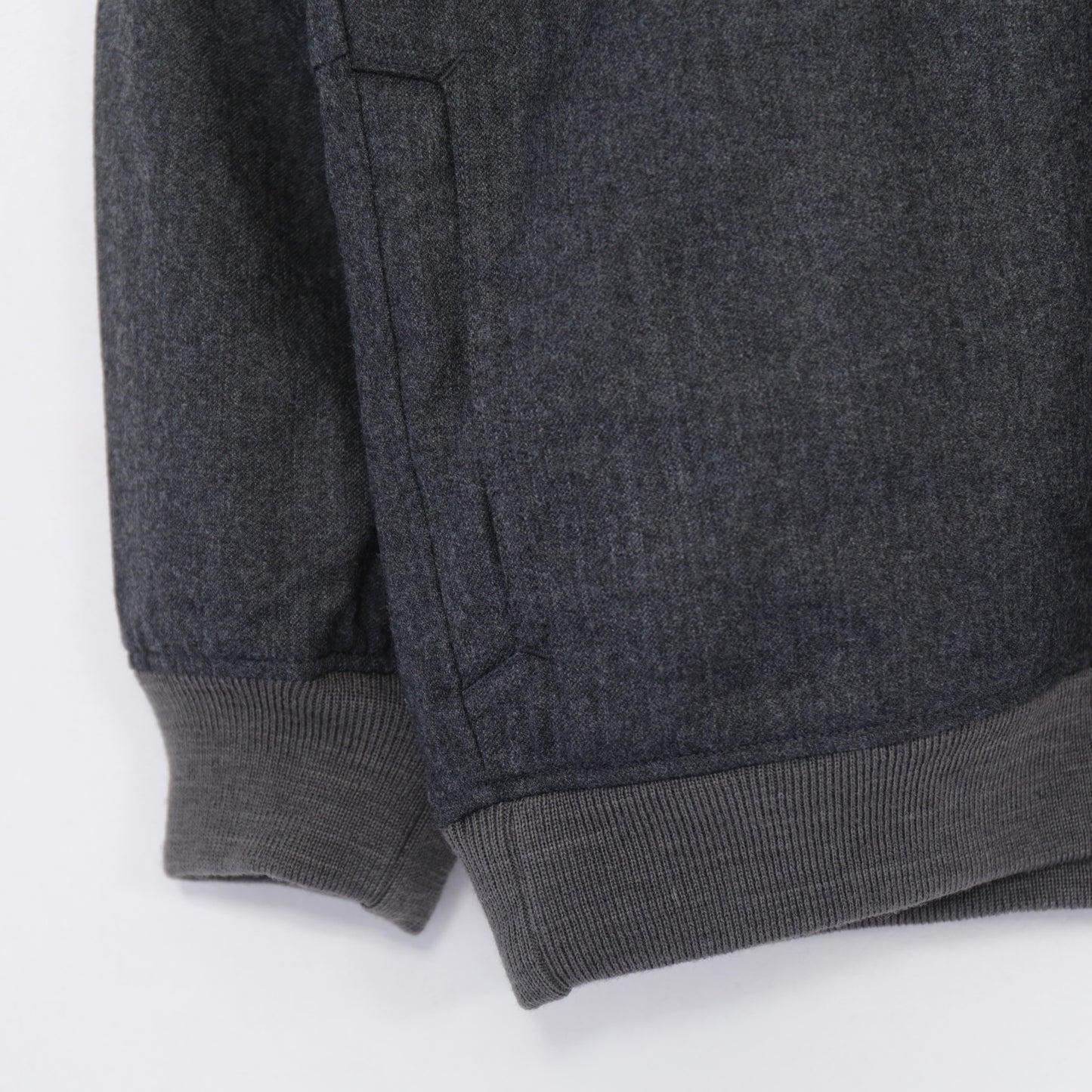 Wind Pull - Highcount Worsted Wool｜Charcoal